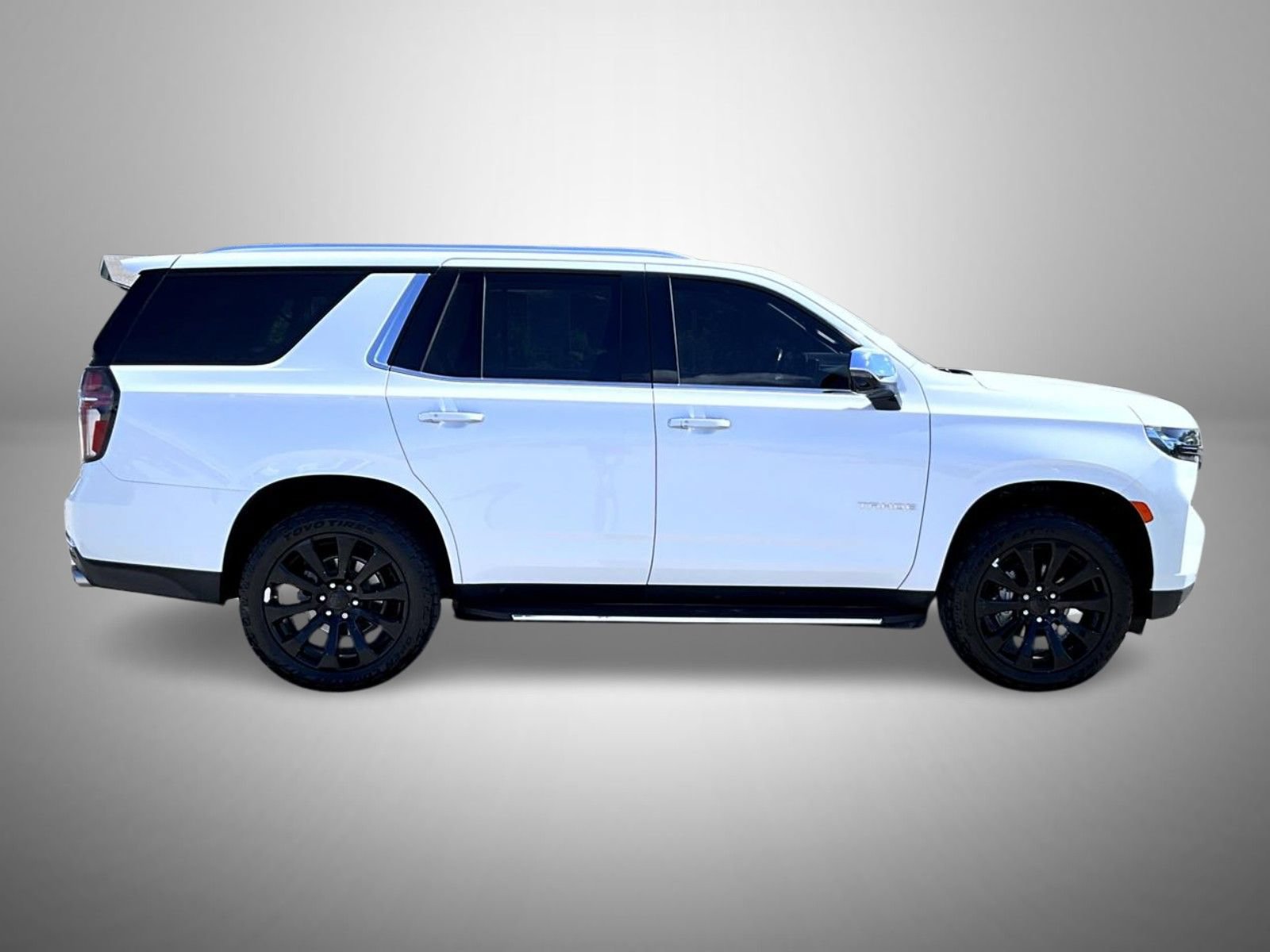 Used 2021 Chevrolet Tahoe Premier w/ Premium Package AWD/4WD image 4