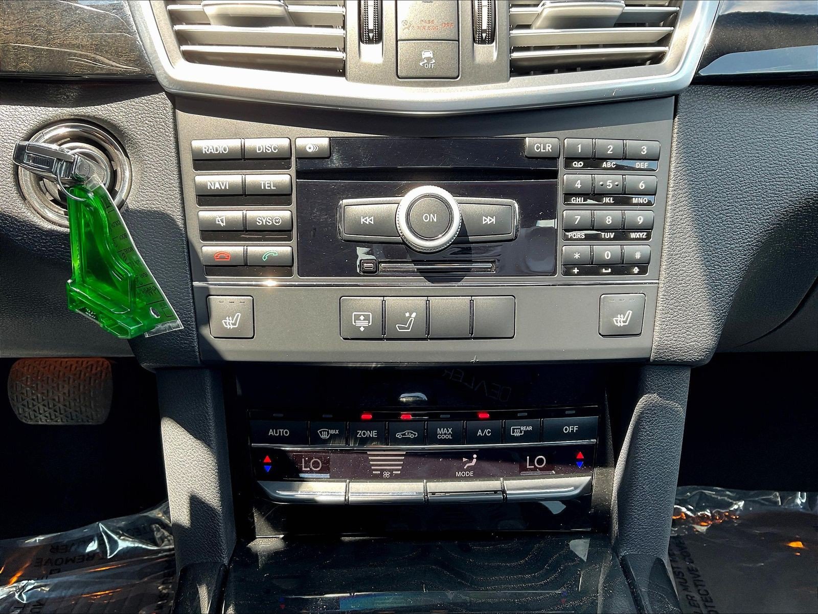 Used 2010 Mercedes-Benz E 350 4MATIC Sedan image 15