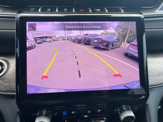 Used 2023 Jeep Grand Cherokee Overland w/ Luxury Tech Group IV AWD/4WD image 16