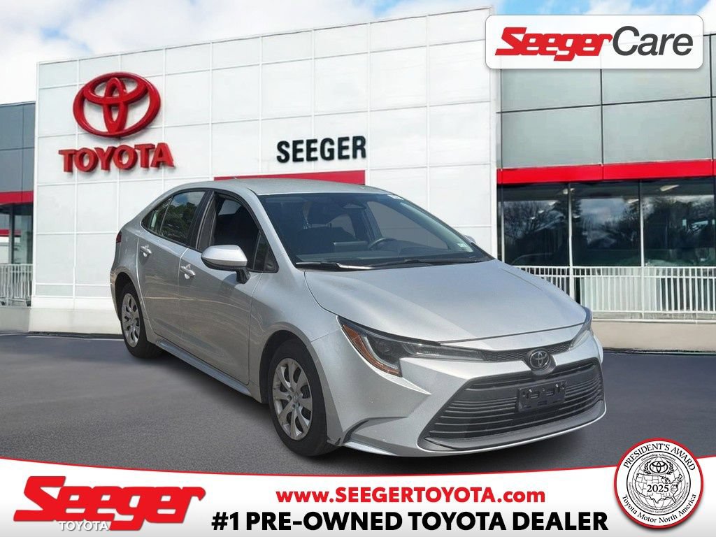 Used 2024 Toyota Corolla LE FWD video 1