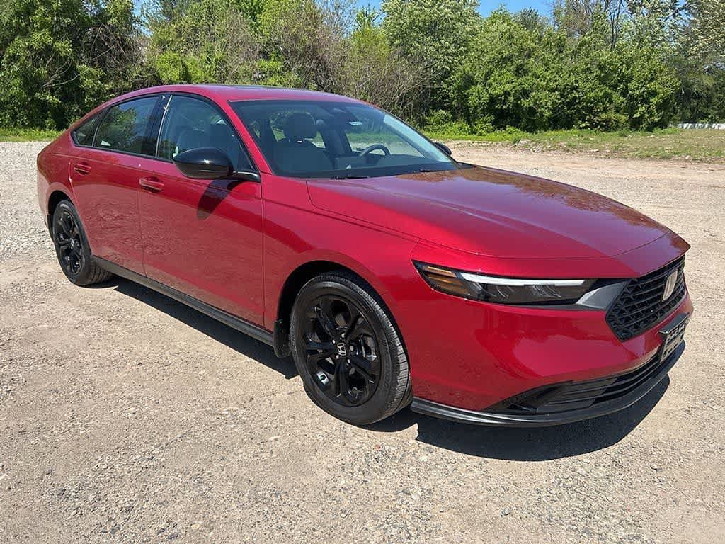 Used 2025 Honda Accord SE image 3