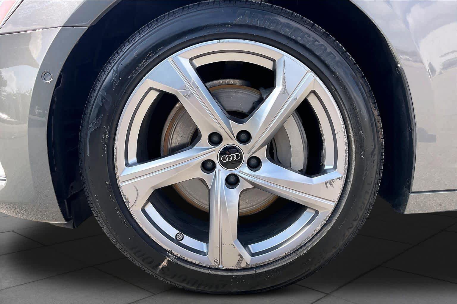 Used 2024 Audi A6 Premium Plus image 11