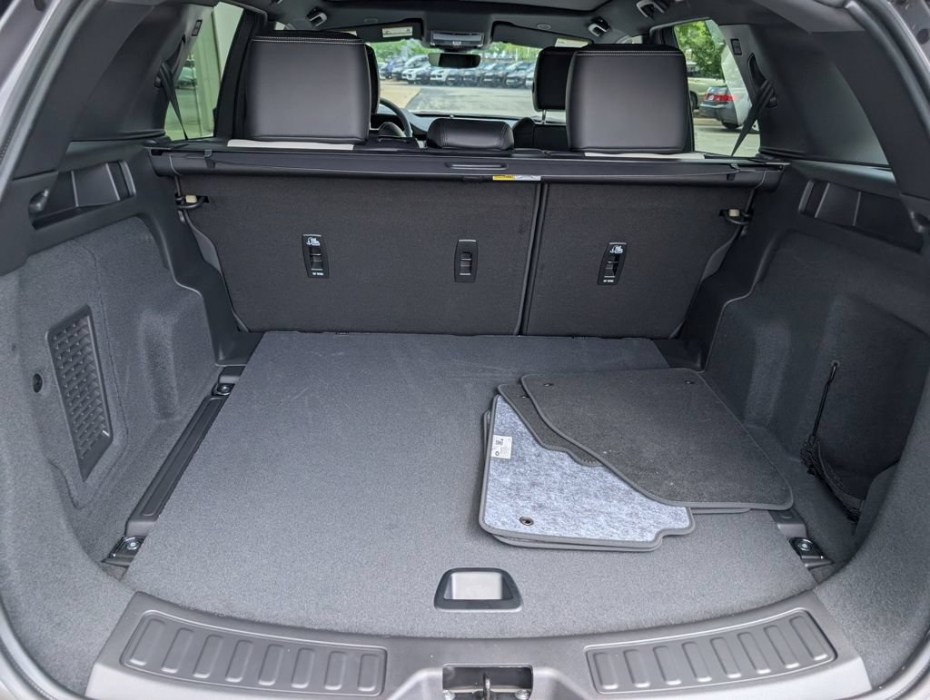 New 2026 Land Rover Discovery Sport Landmark AWD/4WD image 25
