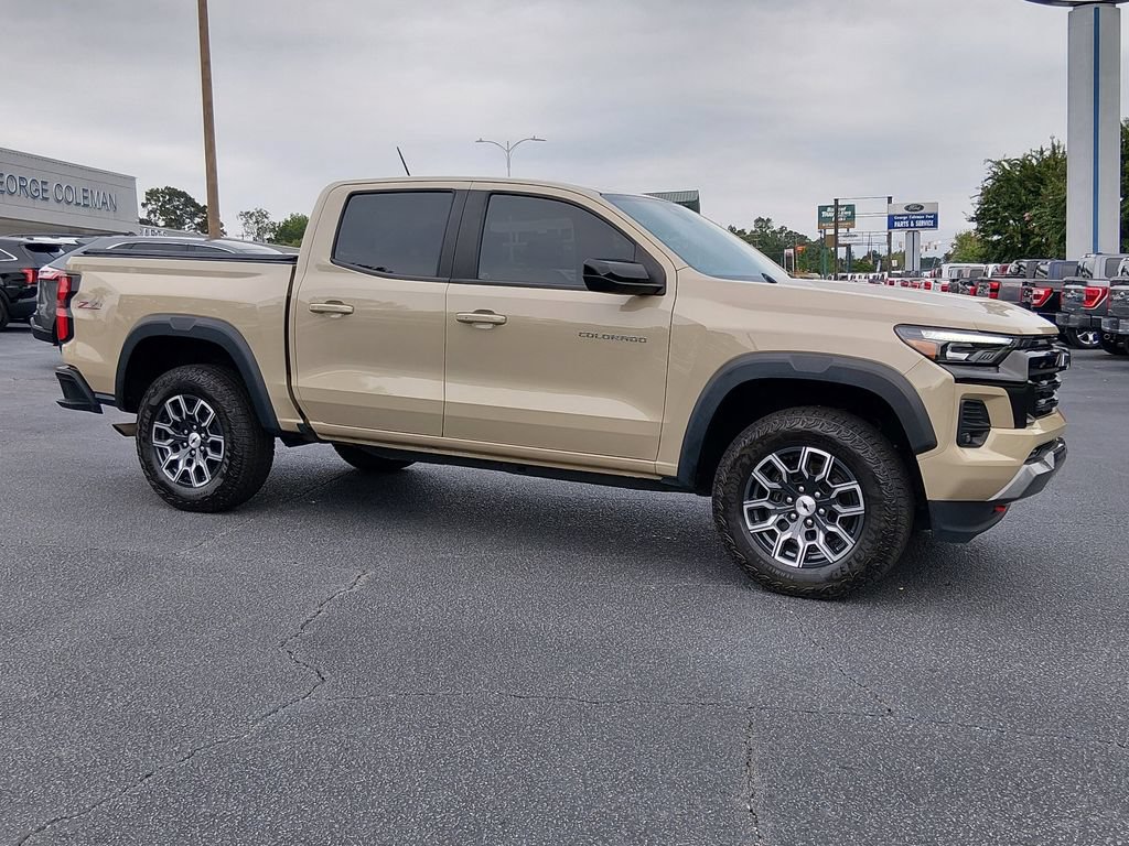 Used 2024 Chevrolet Colorado Z71 w/ Z71 Convenience Package 2 AWD/4WD image 2