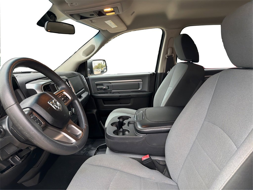 Used 2021 RAM 1500 Classic SLT image 10