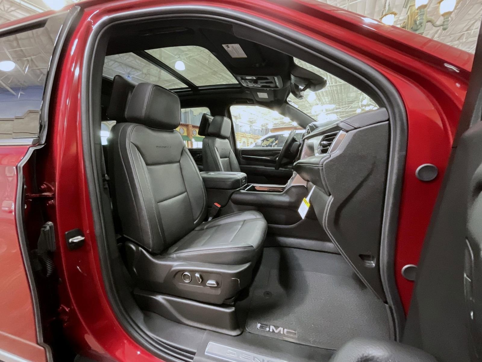 Certified 2024 GMC Yukon XL Denali w/ Advanced Technology Package image 15