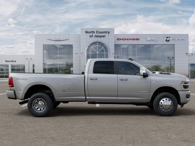New 2026 RAM 3500 Laramie AWD/4WD image 21