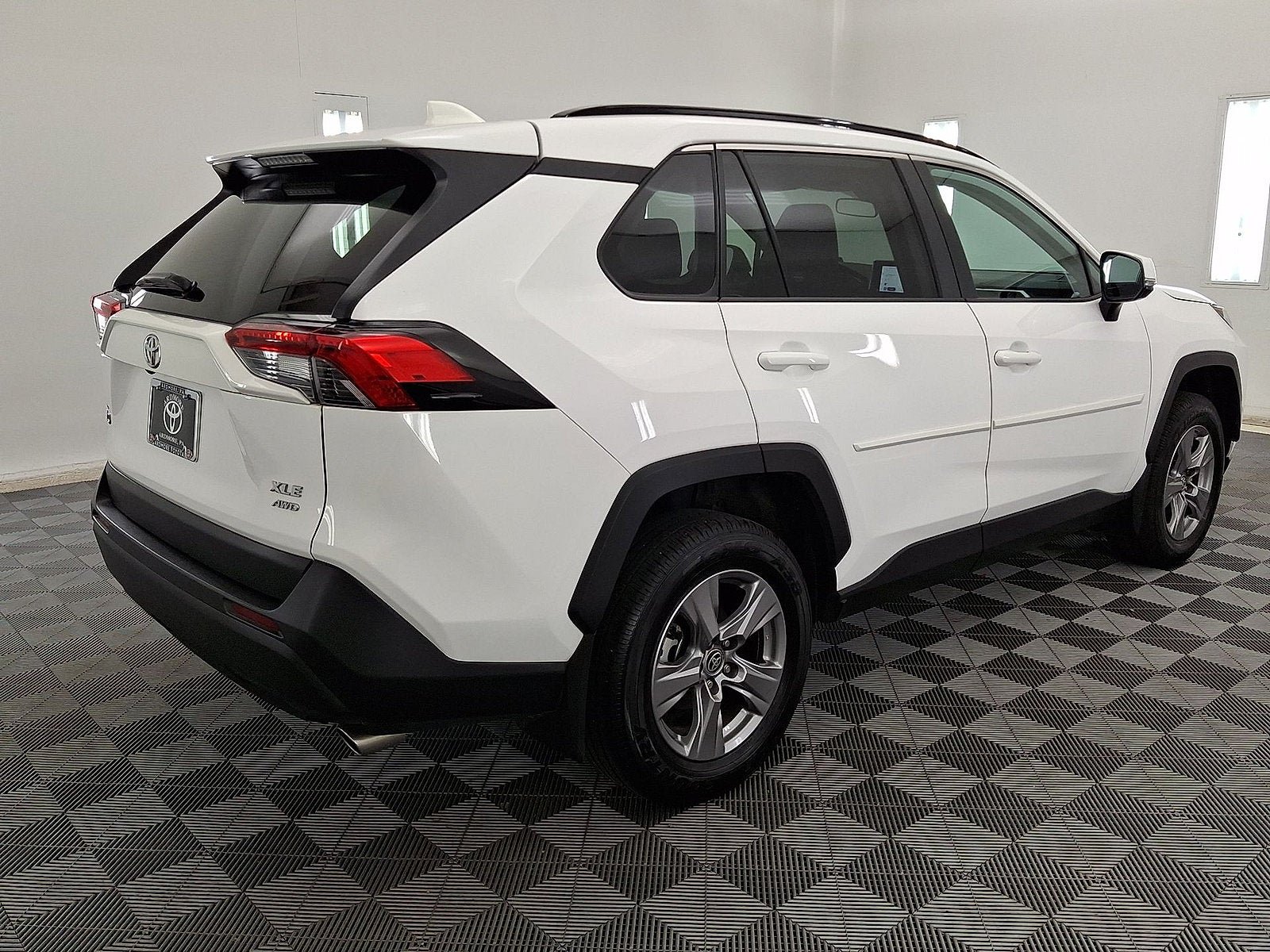 Certified 2024 Toyota RAV4 XLE w/ Convenience Package AWD/4WD image 17