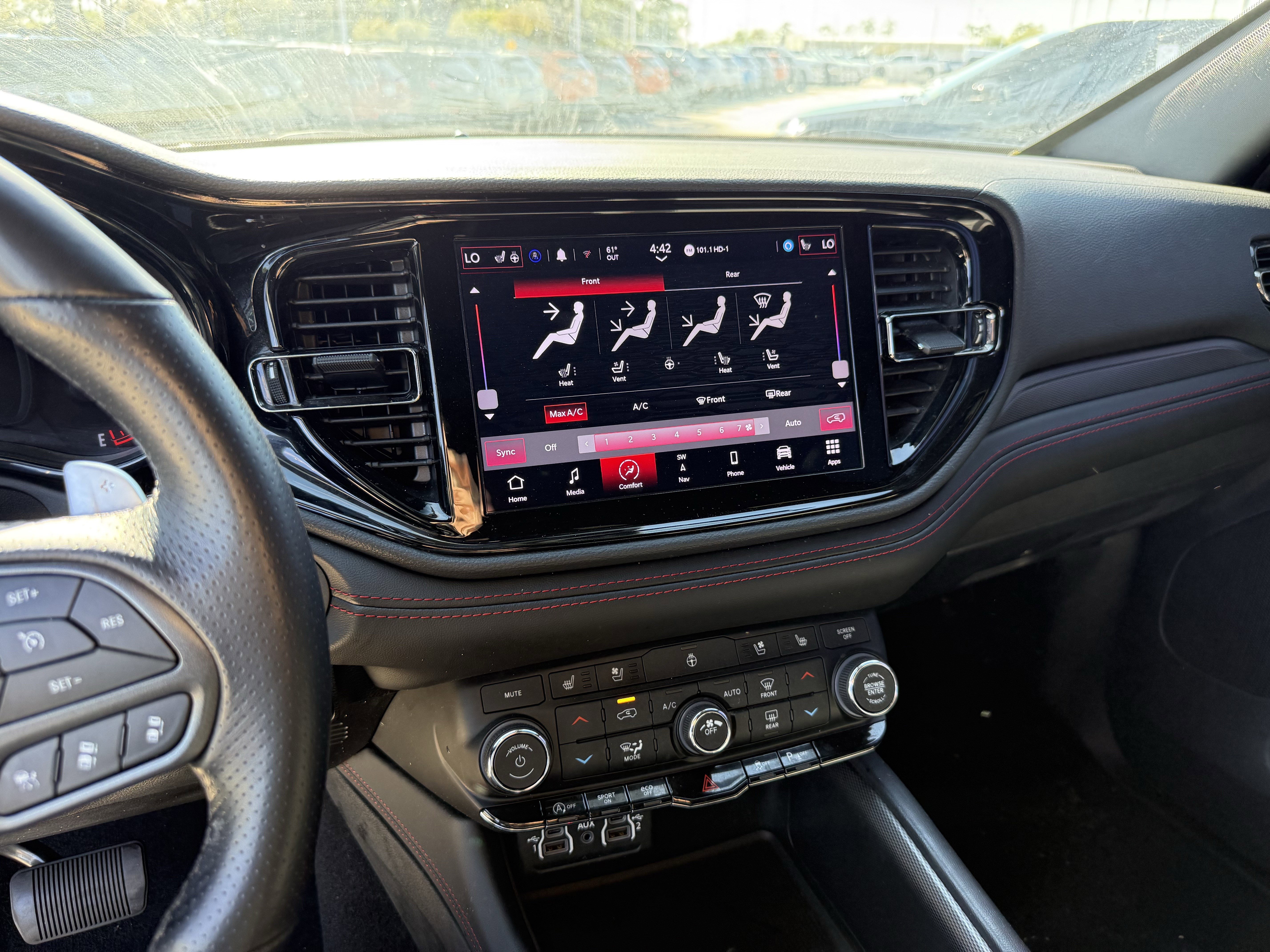 Used 2024 Dodge Durango GT image 19