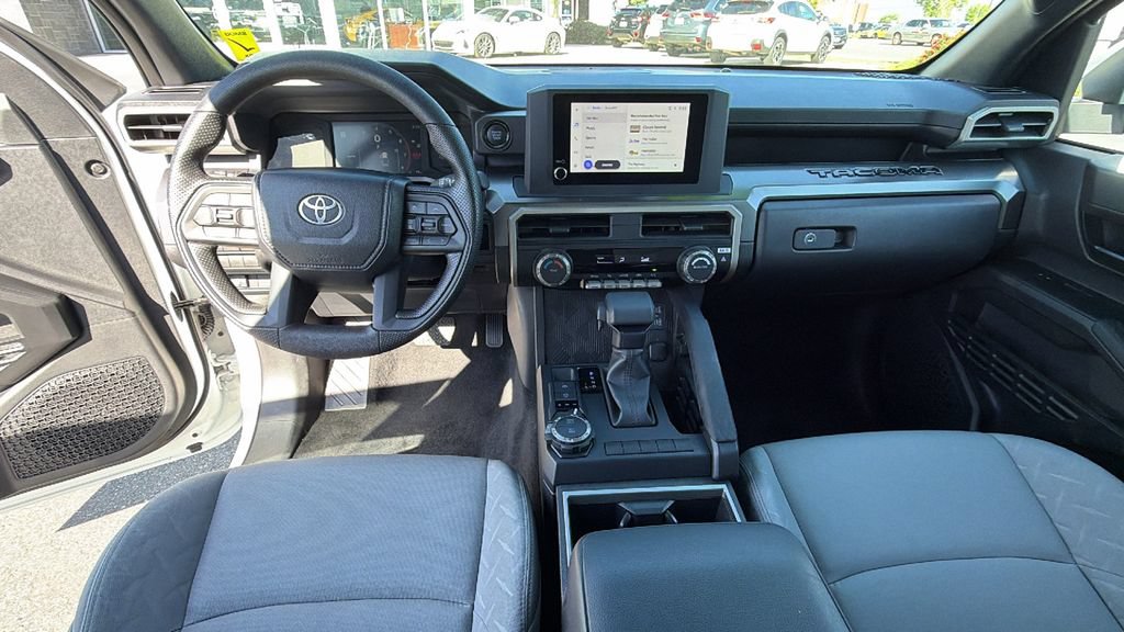 Used 2026 Toyota Tacoma SR5 AWD/4WD image 18