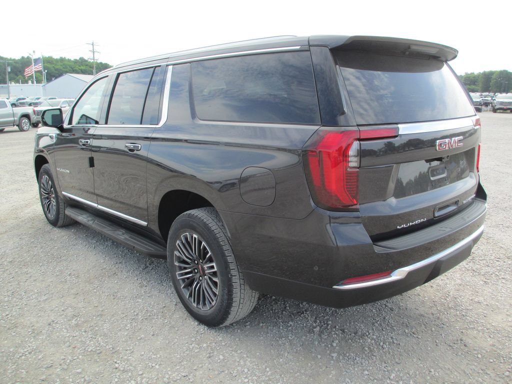 New 2026 GMC Yukon XL Elevation w/ Elevation Premium Package AWD/4WD image 6