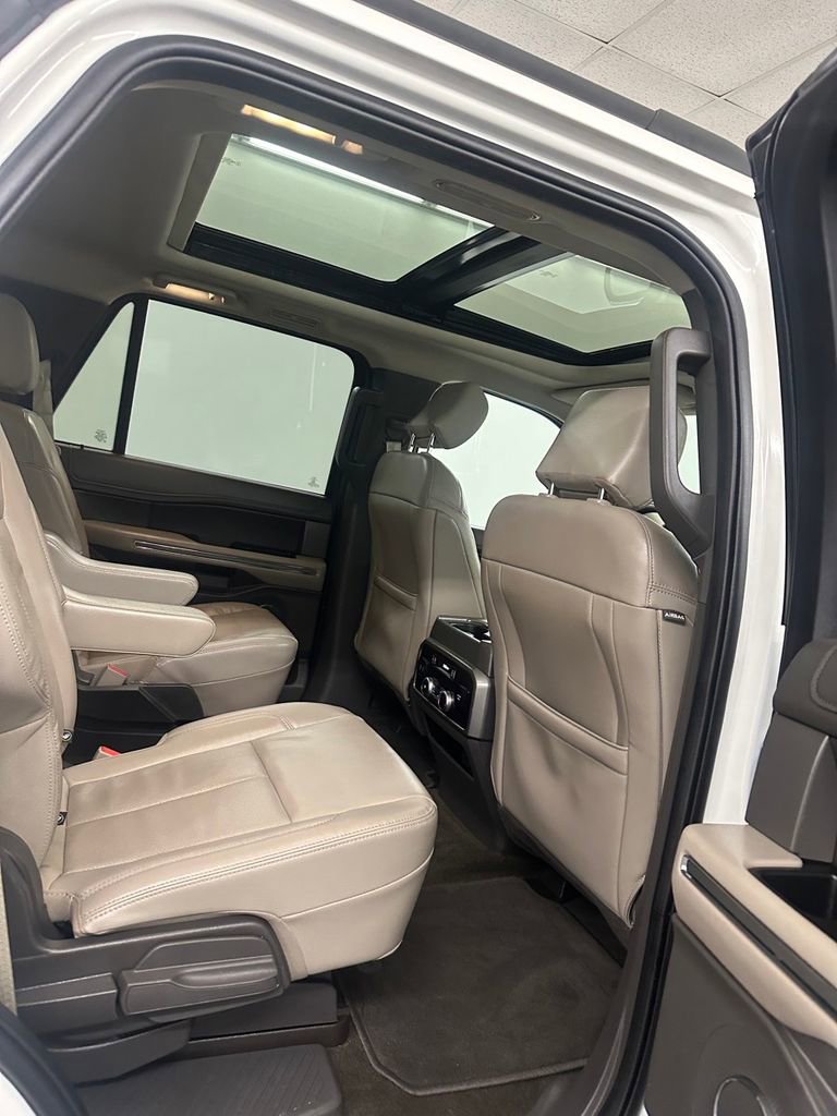Used 2020 Ford Expedition XLT w/ Equipment Group 202A image 41