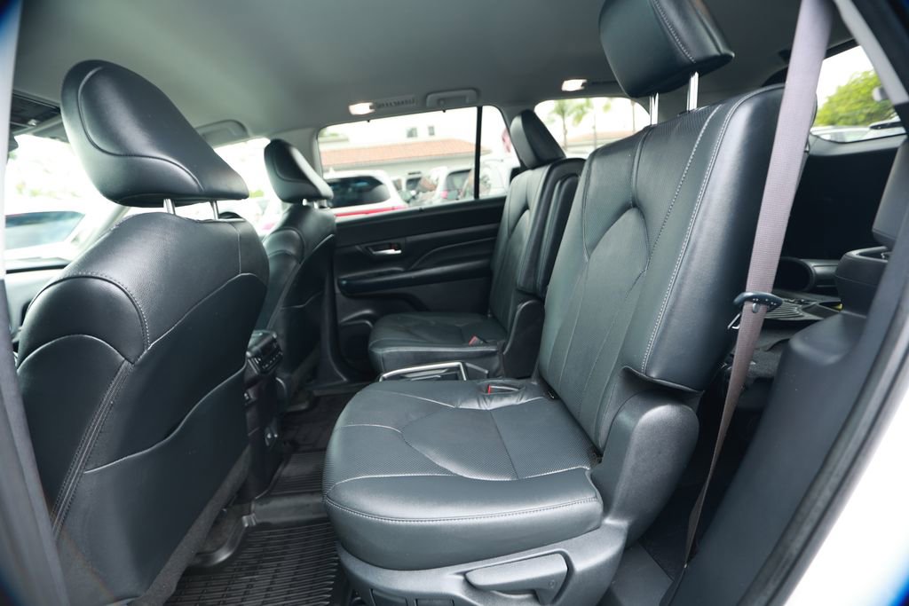 Used 2024 Toyota Grand Highlander FWD image 32