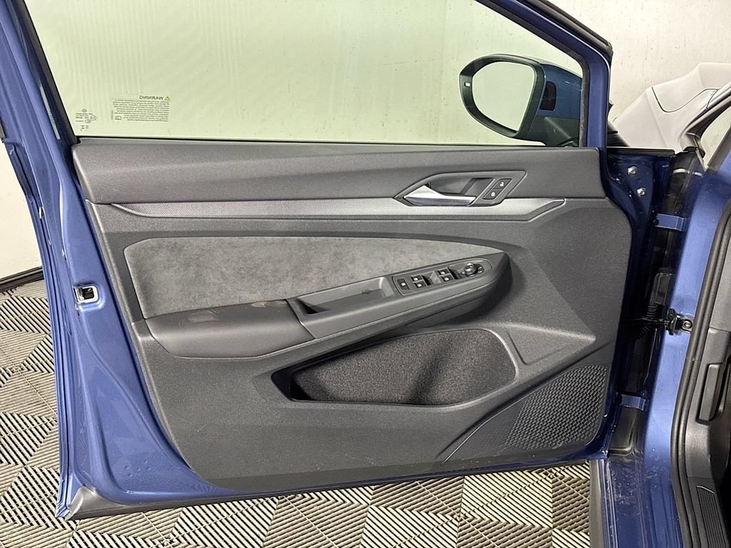 New 2026 Volkswagen GTI SE FWD image 10
