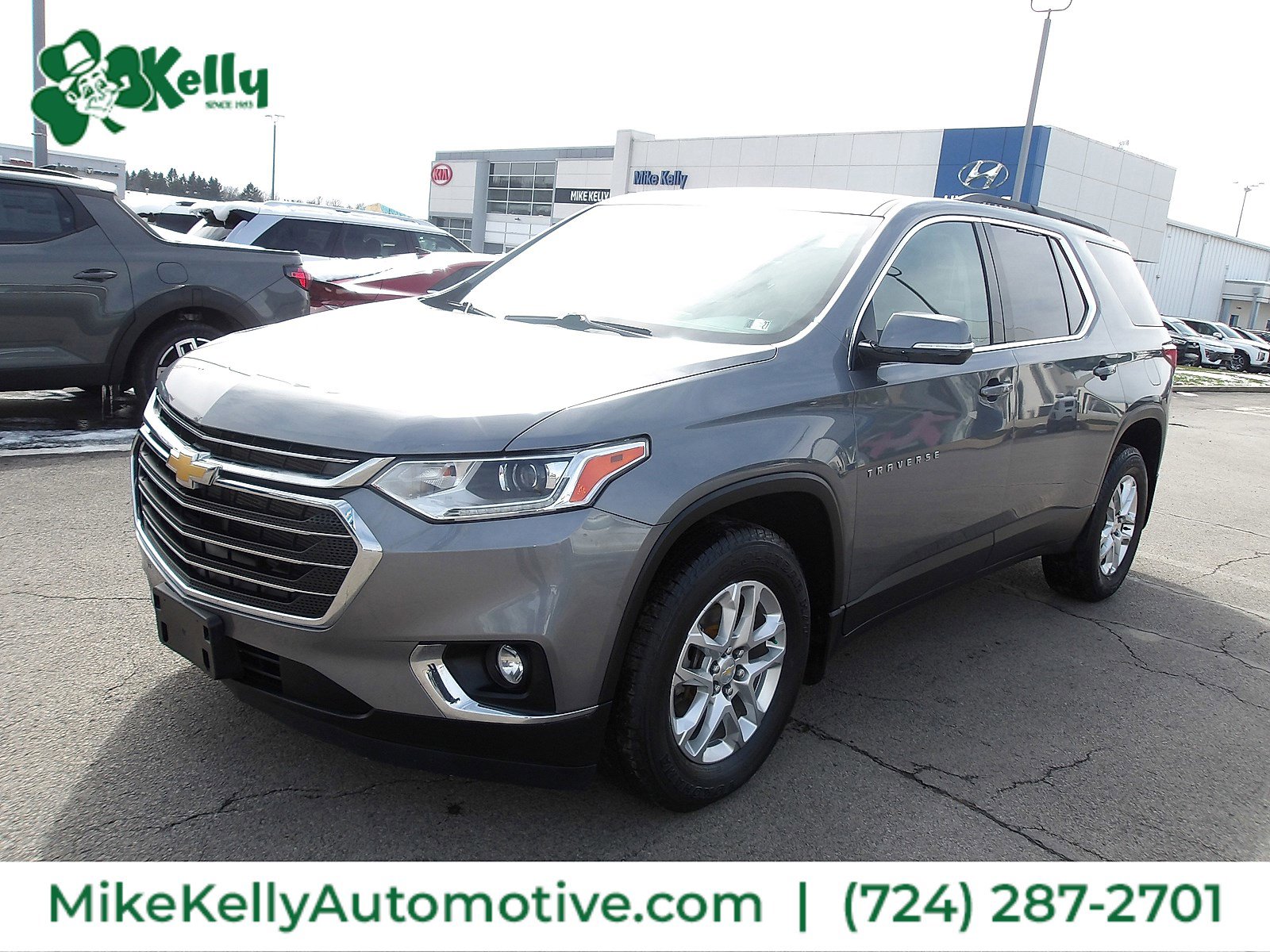 Used 2020 Chevrolet Traverse LT image 3