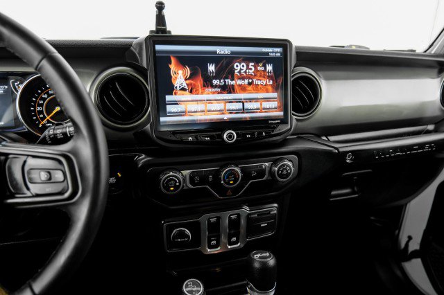 Used 2019 Jeep Wrangler Sport AWD/4WD image 22