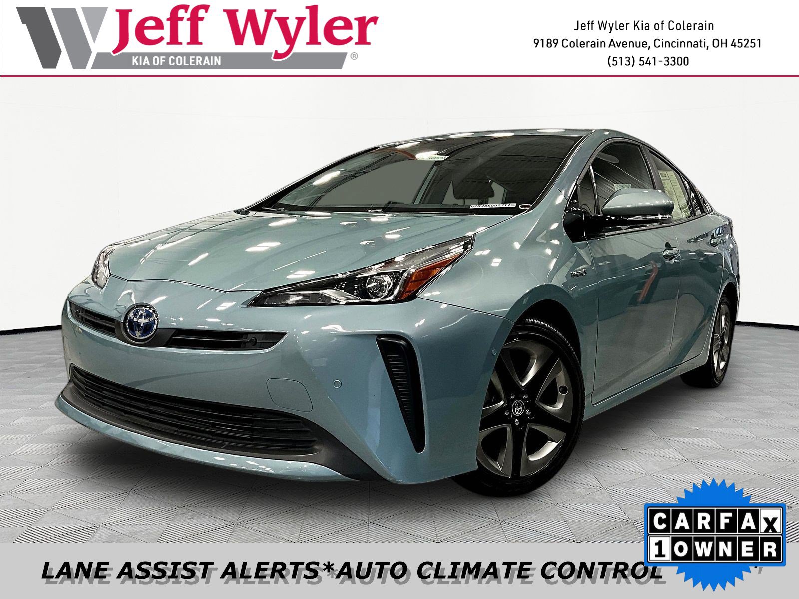 Used 2019 Toyota Prius XLE FWD video 1