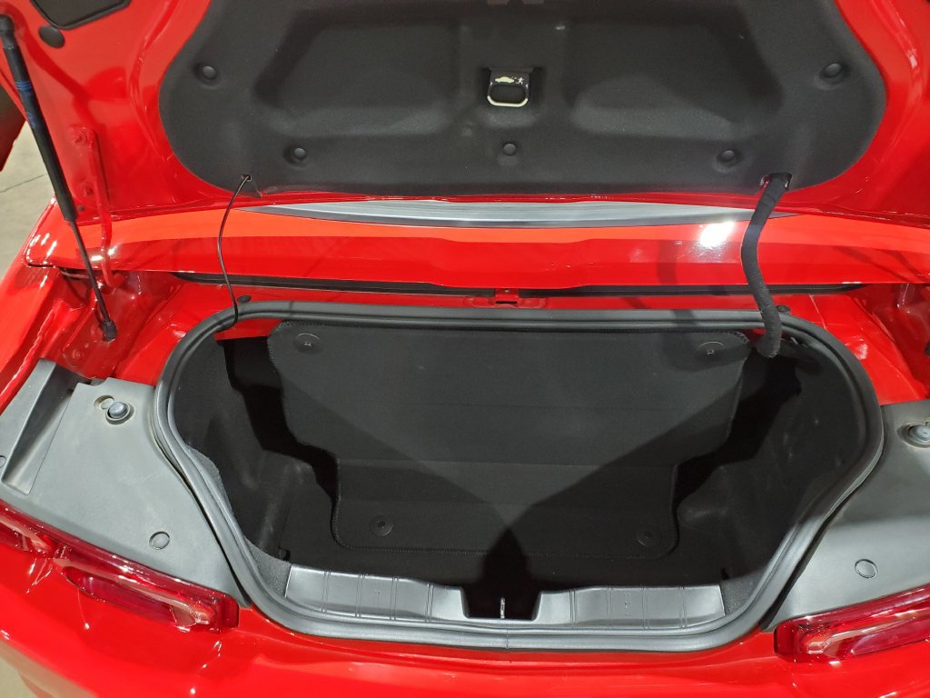 Used 2020 Chevrolet Camaro LT RWD image 36