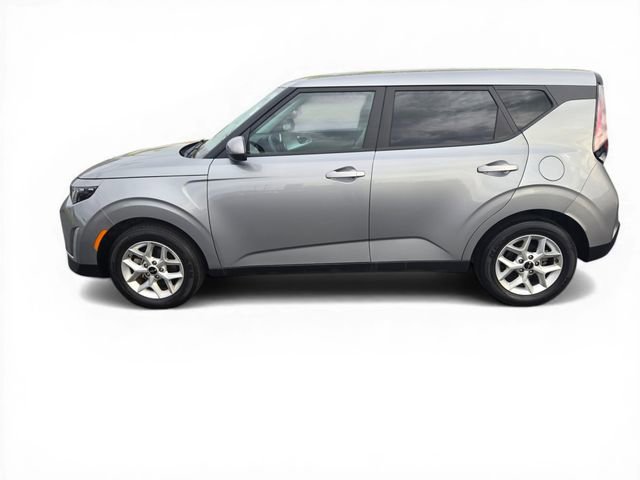 Used 2024 Kia Soul LX w/ Option Group 015 FWD image 7