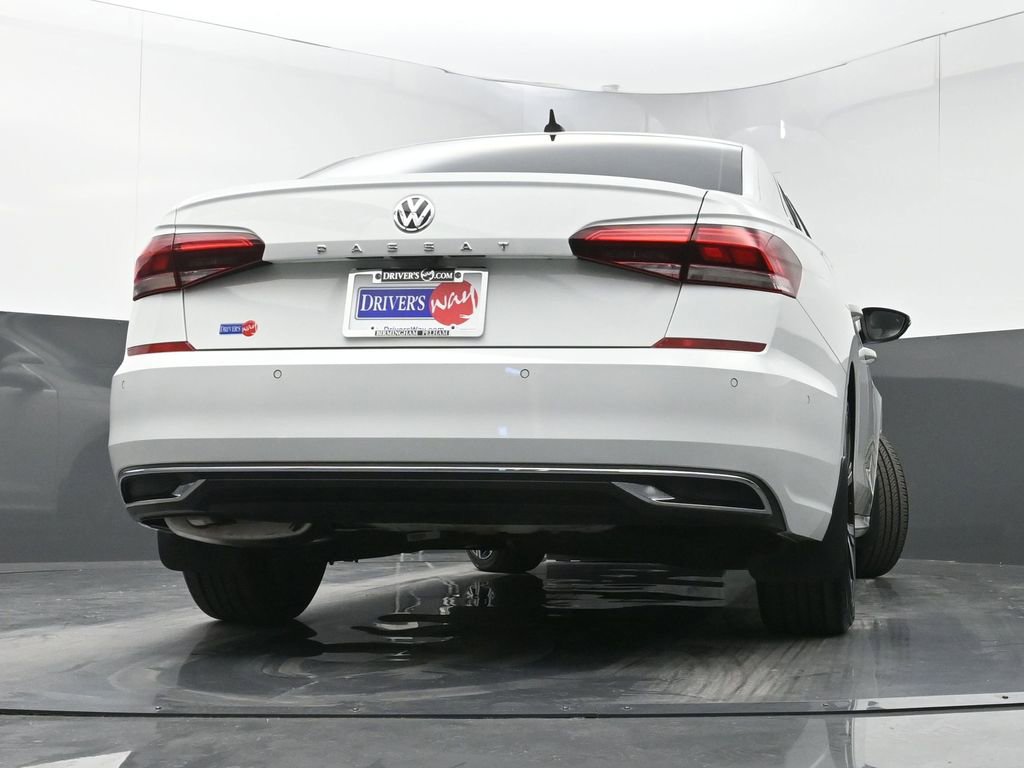 Used 2020 Volkswagen Passat 2.0T SEL image 29