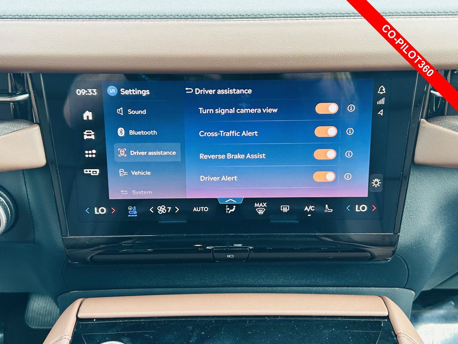 New 2027 Lincoln Navigator Reserve AWD/4WD image 13
