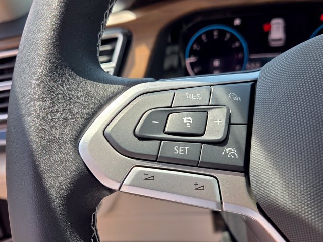 New 2026 Volkswagen Atlas SE FWD image 25