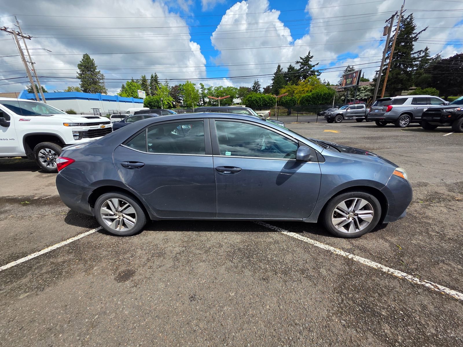Used 2016 Toyota Corolla LE Premium FWD image 4