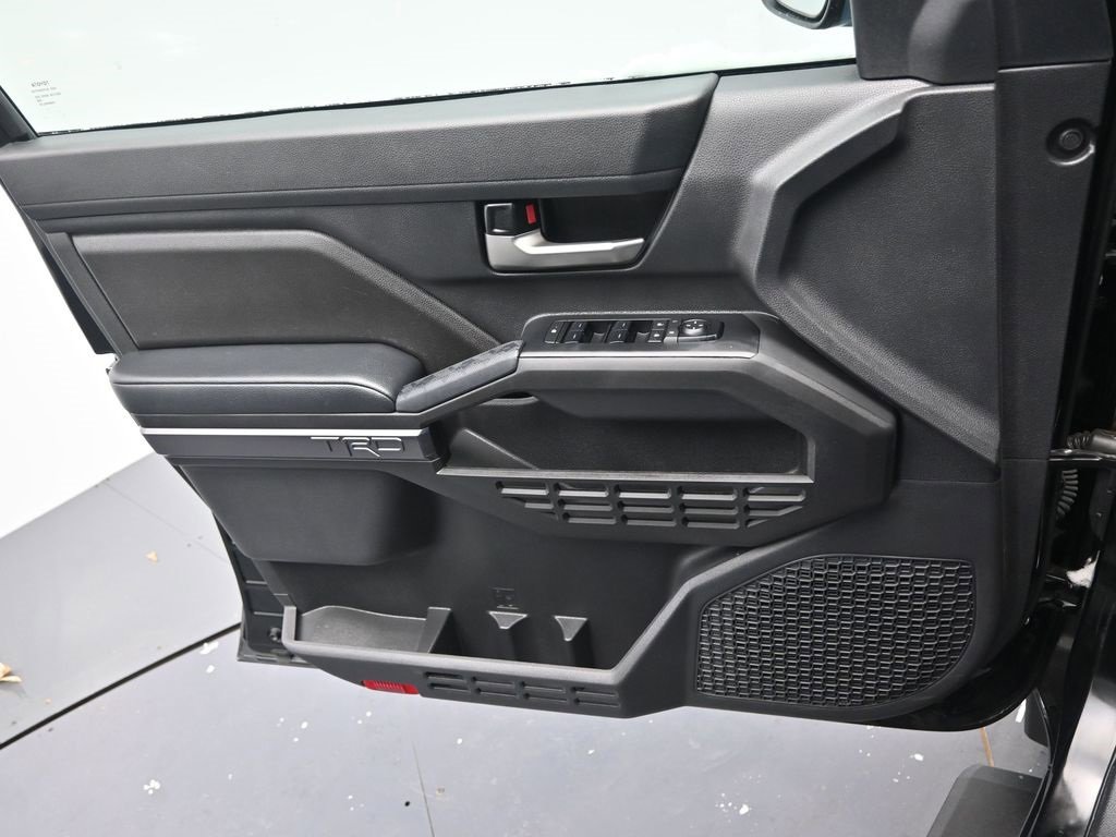 Used 2024 Toyota Tacoma TRD Off-Road image 26