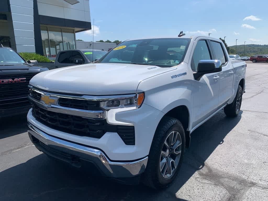 Certified 2025 Chevrolet Silverado 1500 LT AWD/4WD image 8