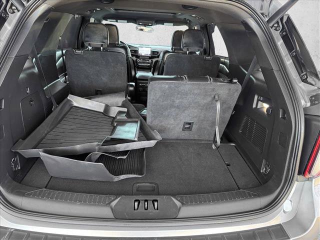 Used 2022 Ford Explorer ST image 8