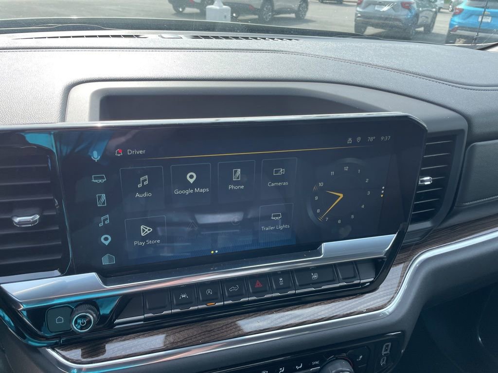 Used 2025 Chevrolet Silverado 1500 LT AWD/4WD image 11