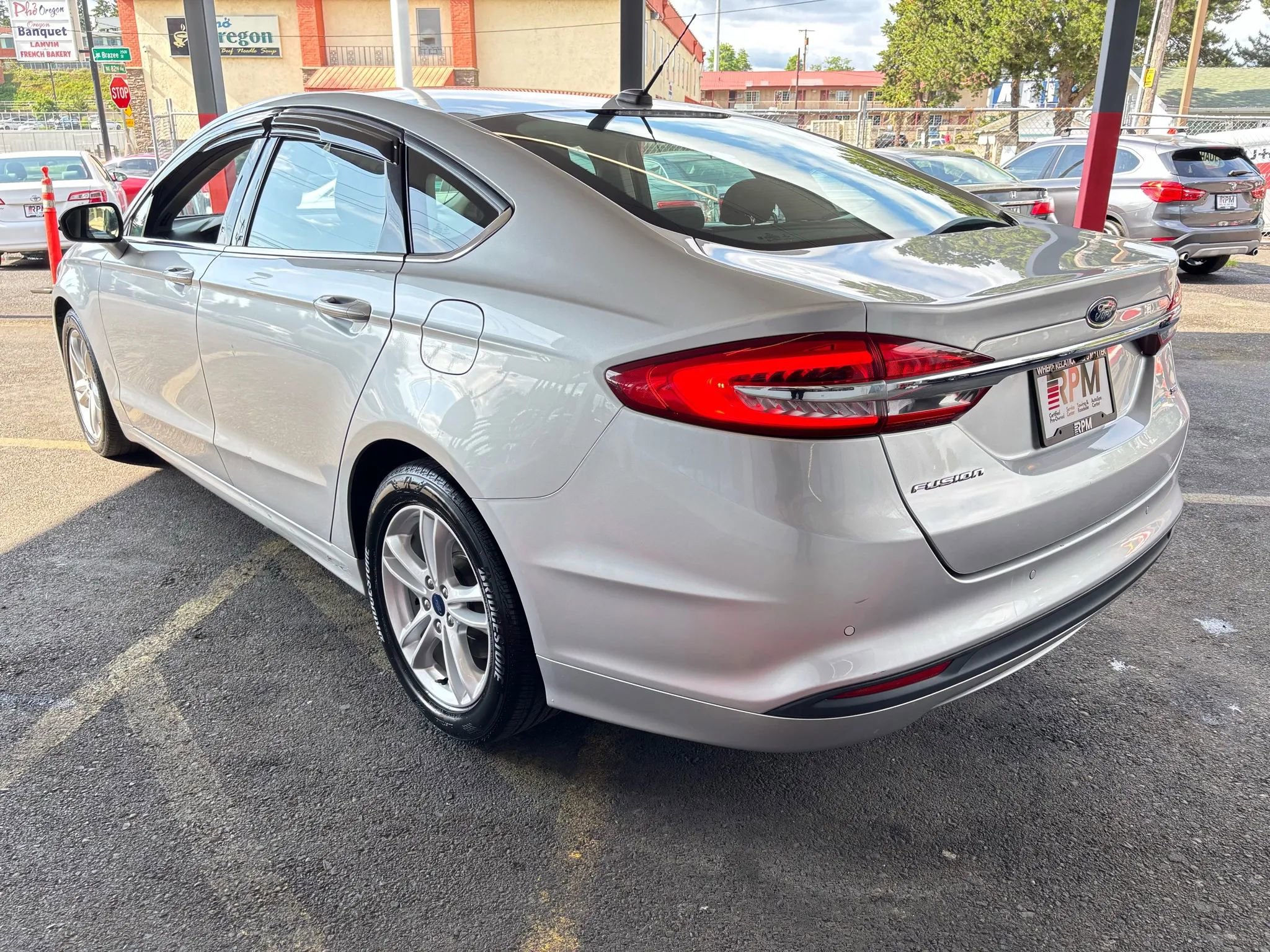 Used 2018 Ford Fusion SE image 5