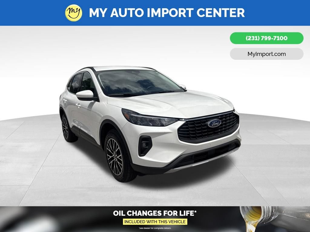 Used 2025 Ford Escape SE