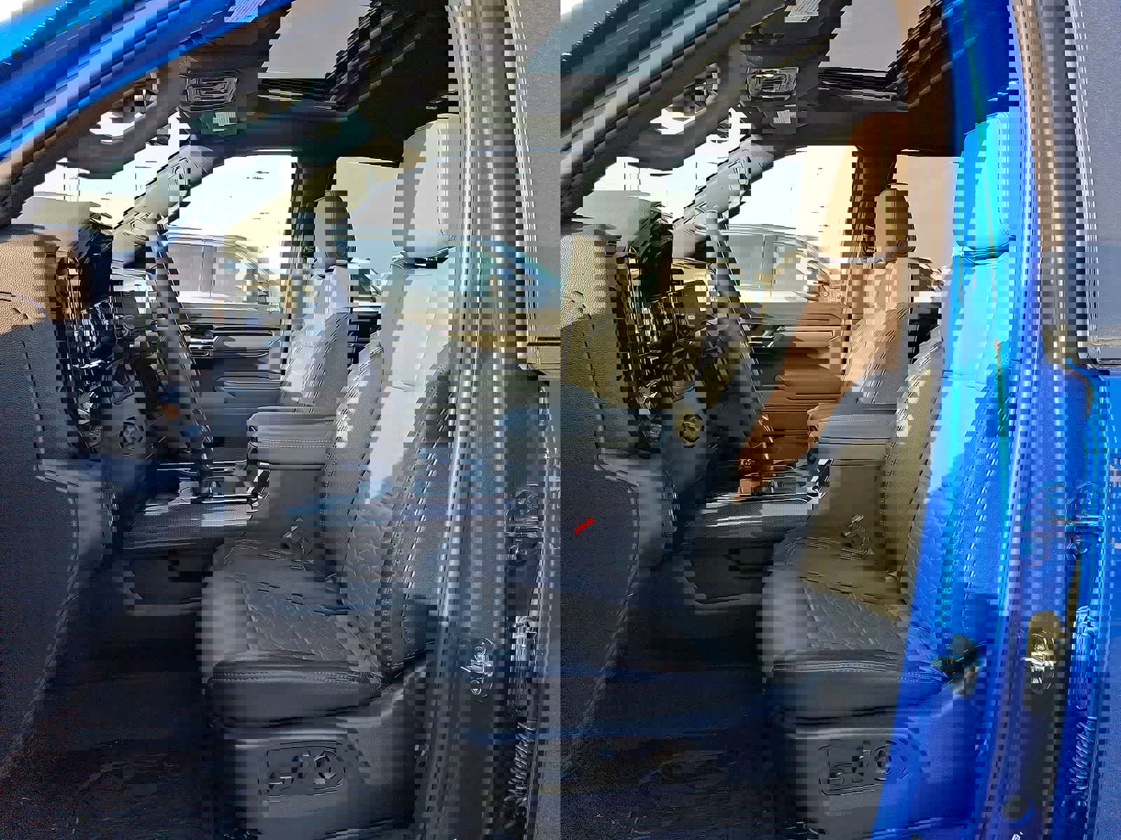 Used 2023 Chevrolet Silverado 1500 ZR2 w/ Technology Package image 25