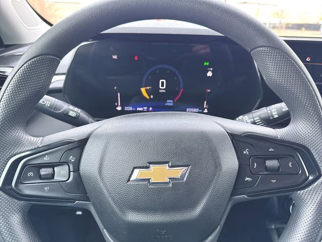 Used 2025 Chevrolet TrailBlazer LT w/ Driver Confidence Package image 11