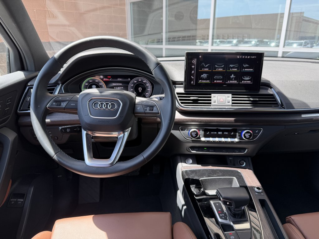 Used 2024 Audi Q5 e Premium w/ Convenience Package AWD/4WD image 16