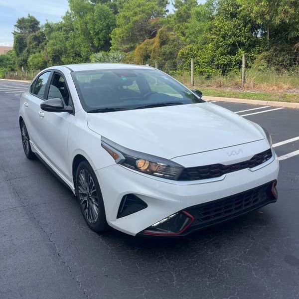 Used 2022 Kia Forte GT-Line FWD image 3