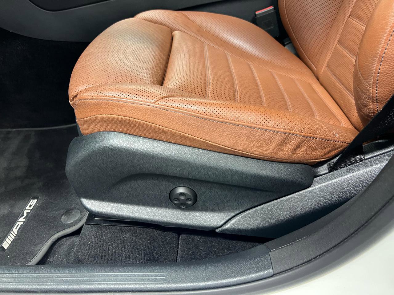 Used 2021 Mercedes-Benz GLC 300 4MATIC Coupe image 7