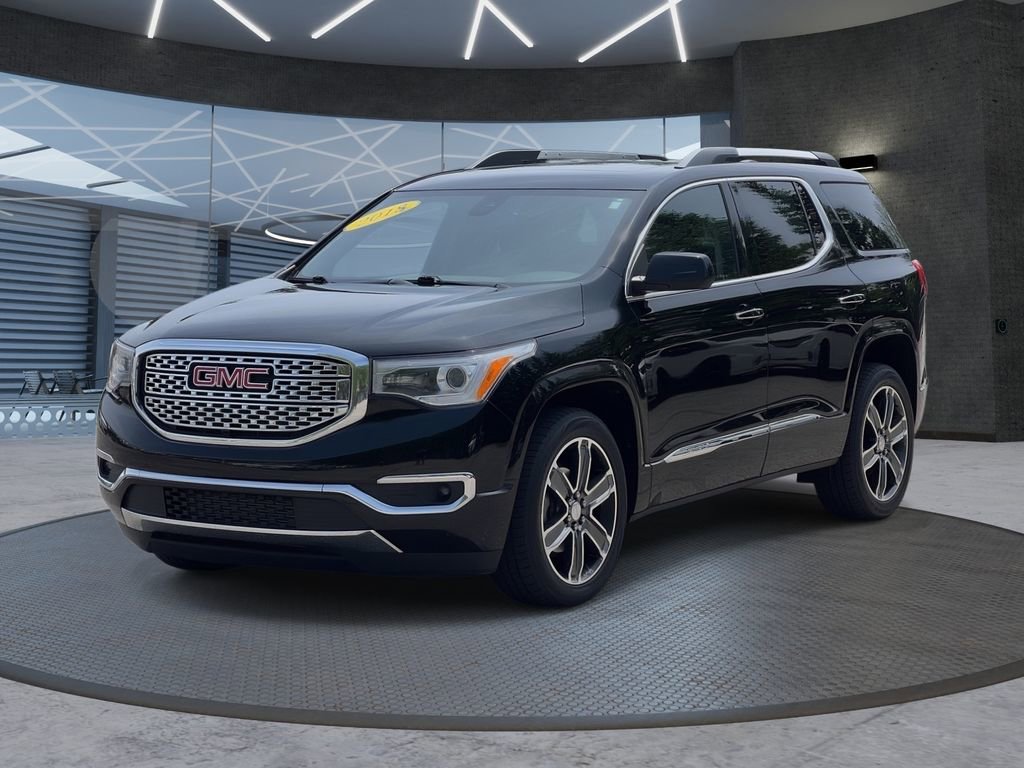 Used 2018 GMC Acadia Denali w/ Technology Package AWD/4WD image 2