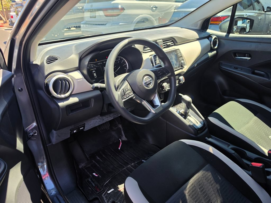 Used 2021 Nissan Versa SV FWD image 12