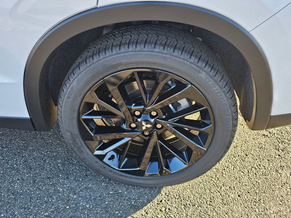 New 2025 Mitsubishi Outlander SEL Black Edition image 9