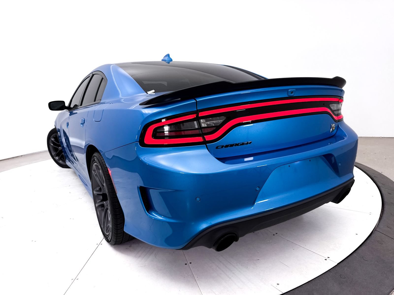 Used 2023 Dodge Charger Scat Pack w/ Plus Group RWD image 7