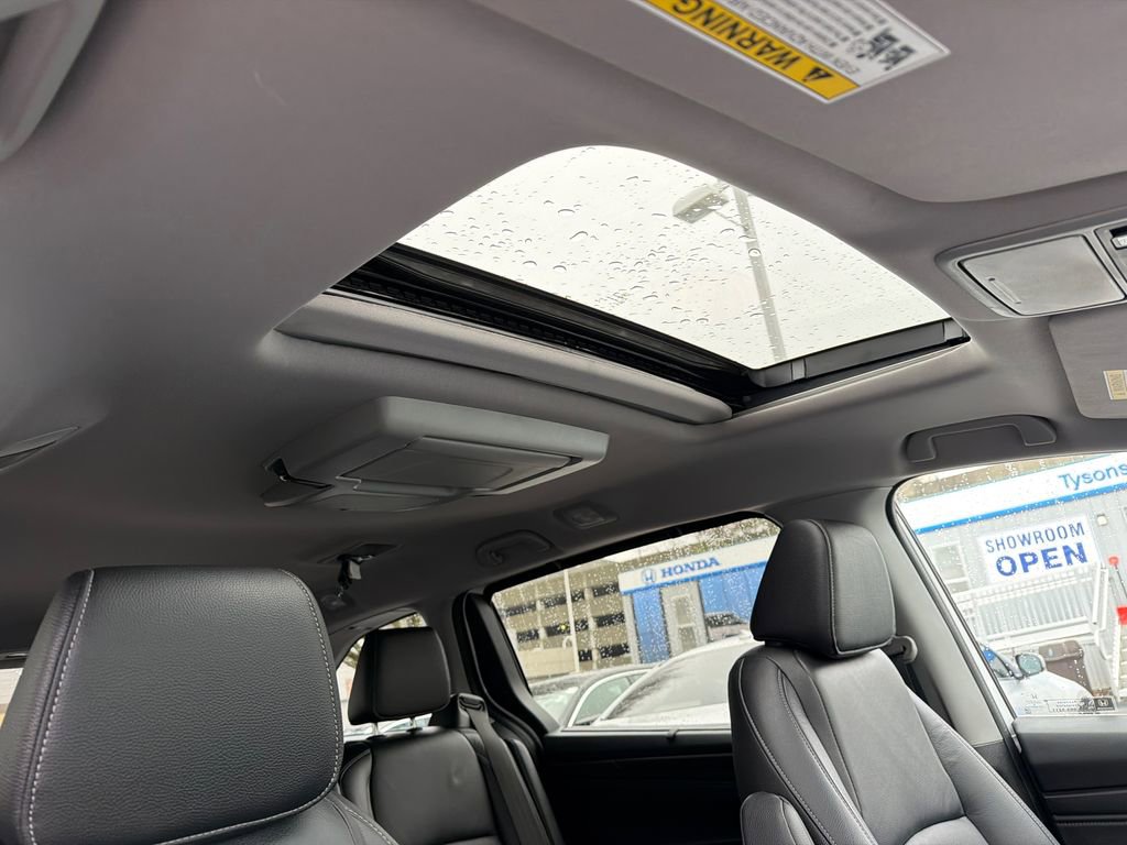 Used 2024 Honda Odyssey Touring image 13