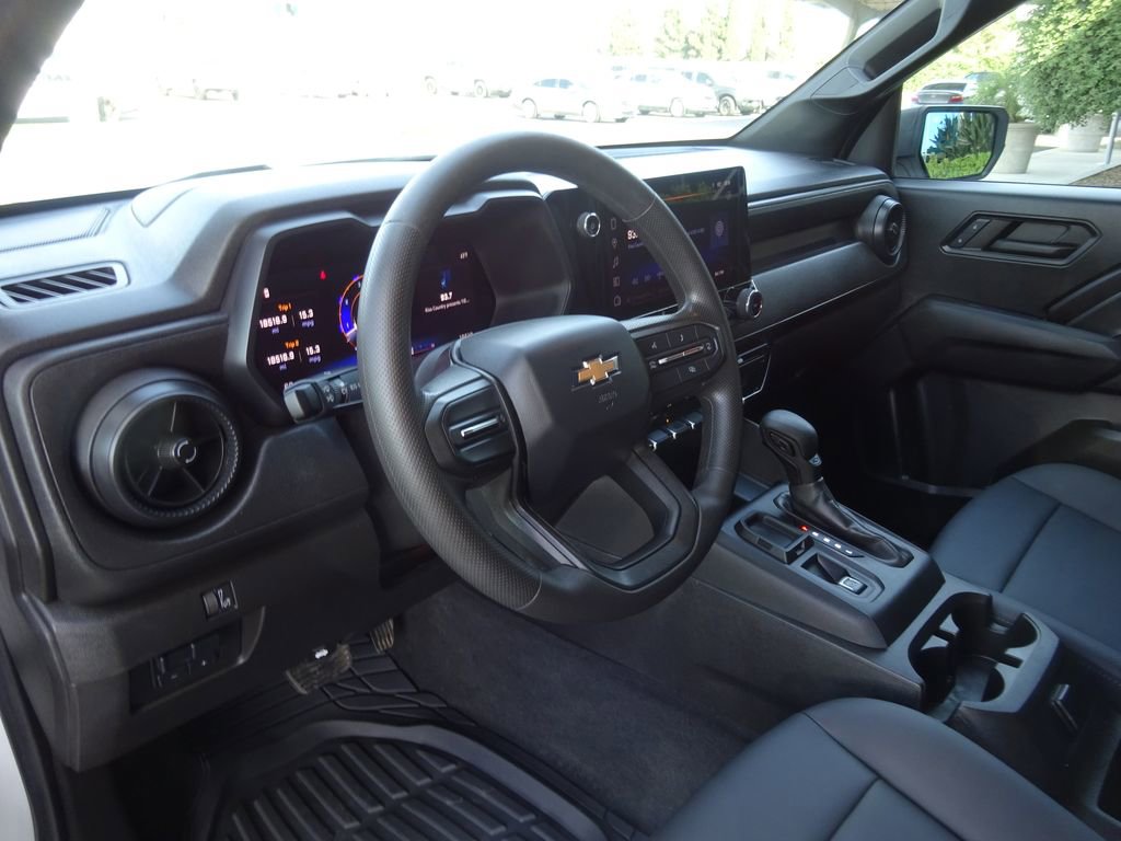 Certified 2024 Chevrolet Colorado W/T image 16