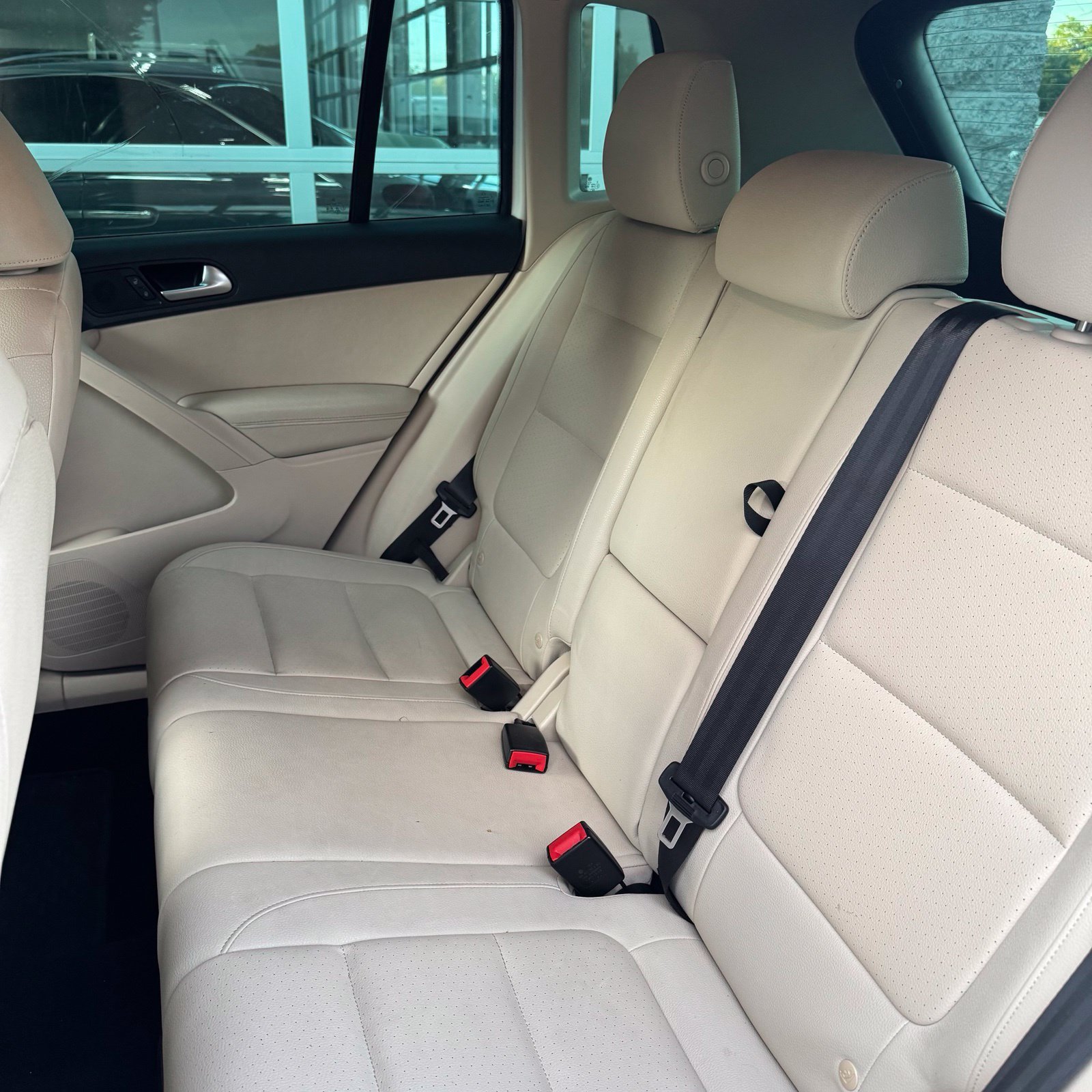 Used 2013 Volkswagen Tiguan S FWD image 13
