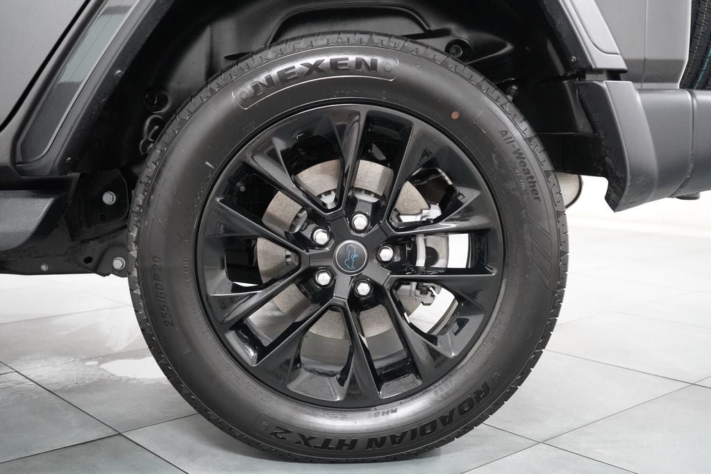 Used 2025 Jeep Wrangler Unlimited Sahara AWD/4WD image 28