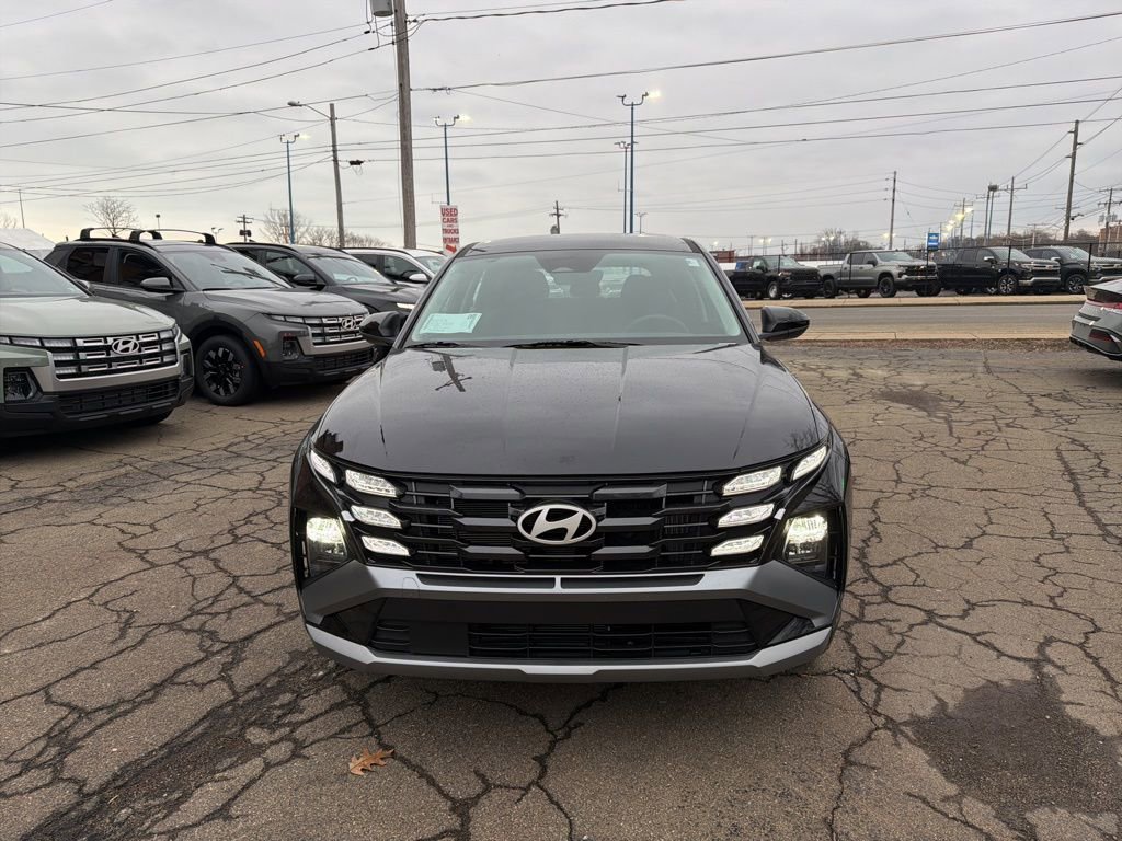 New 2026 Hyundai Tucson Blue SE image 2