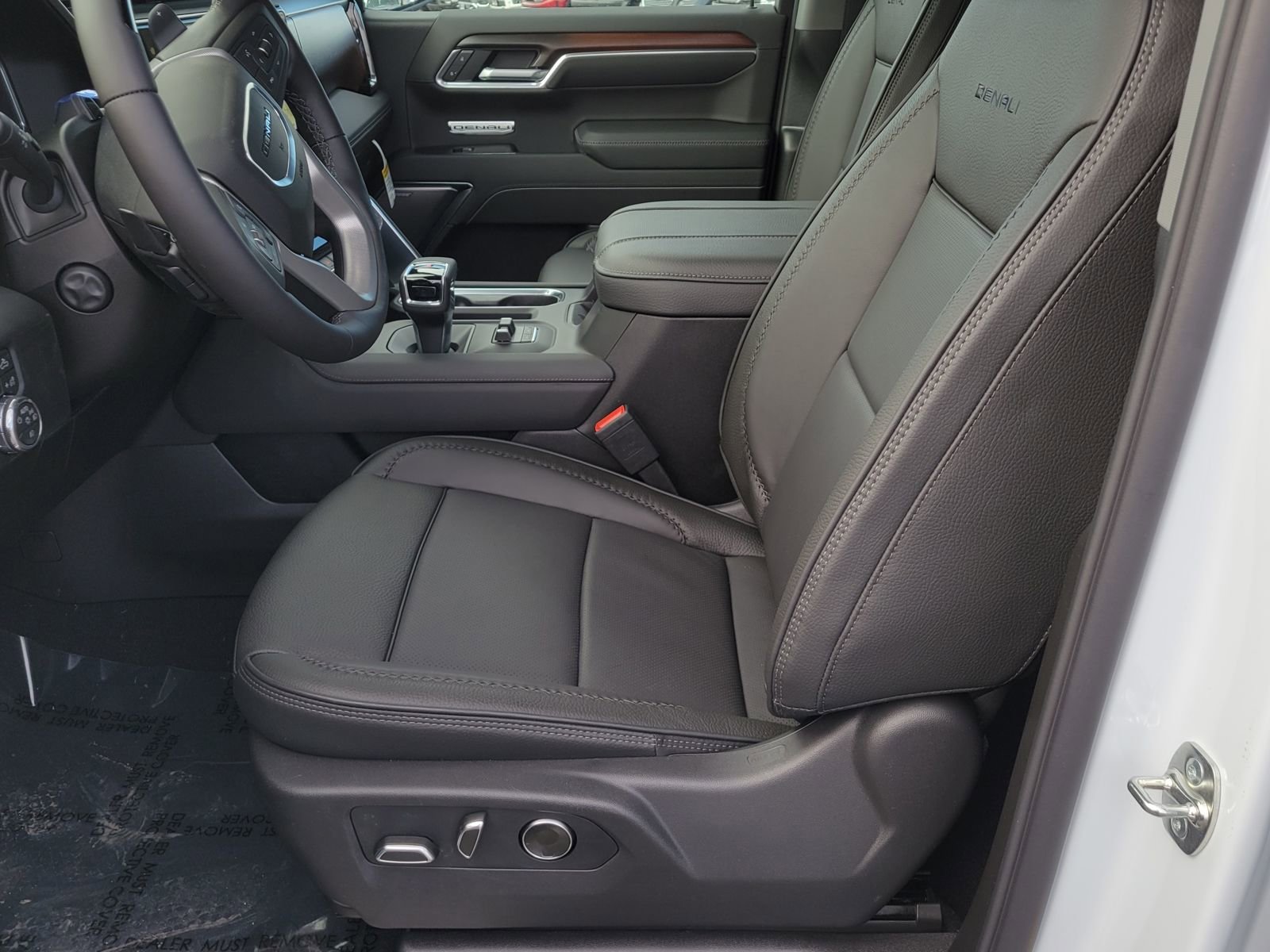 New 2026 GMC Sierra 1500 Denali image 9