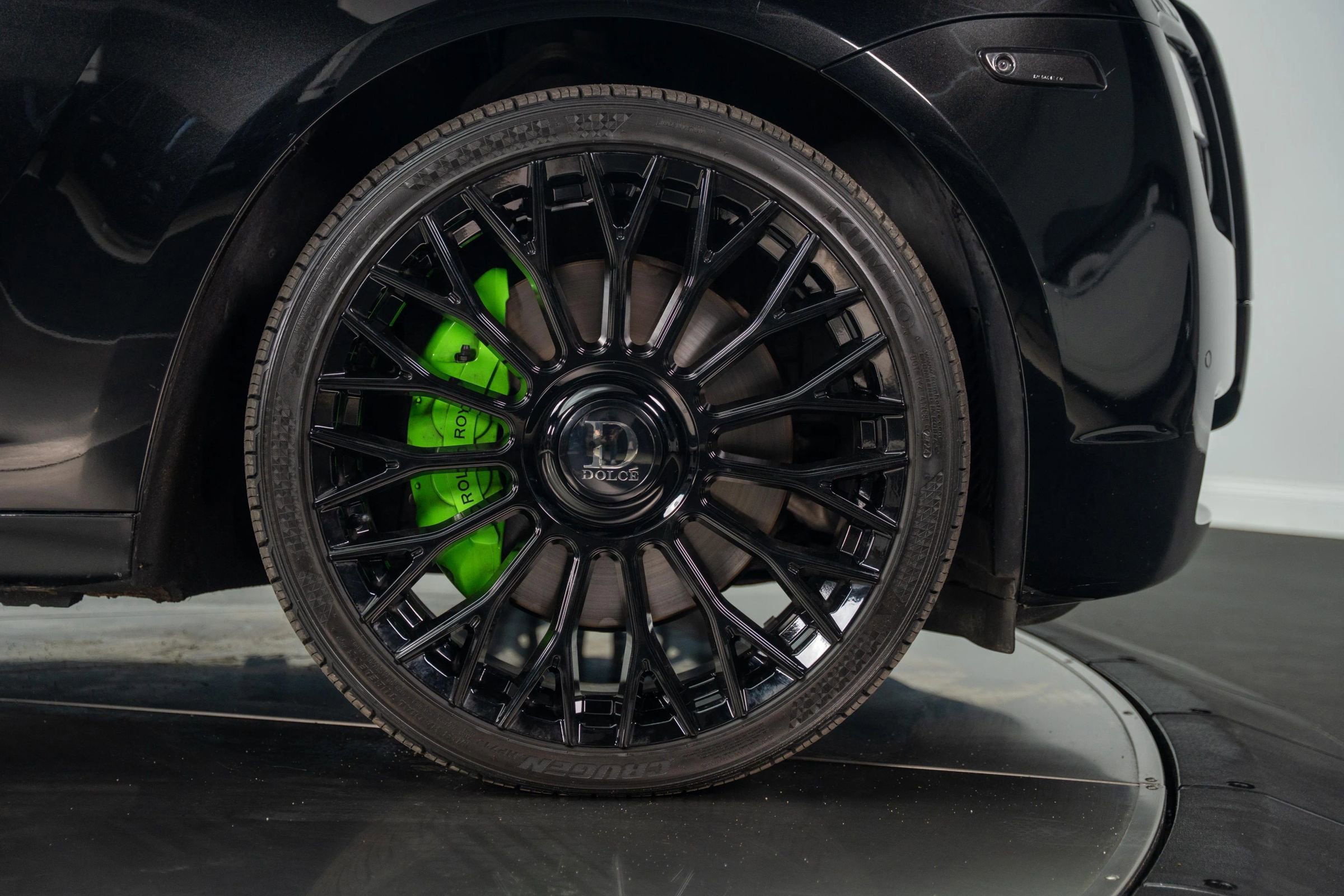 Used 2013 Rolls-Royce Ghost image 23