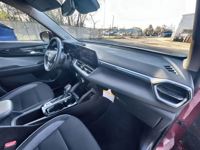 Certified 2026 Chevrolet TrailBlazer LT w/ Convenience Package image 28